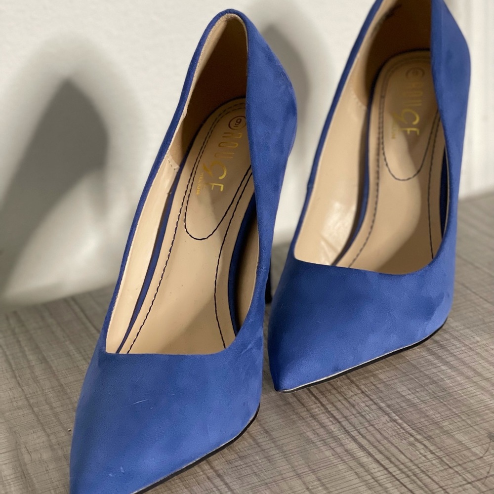 Light blue suede stiletto heel